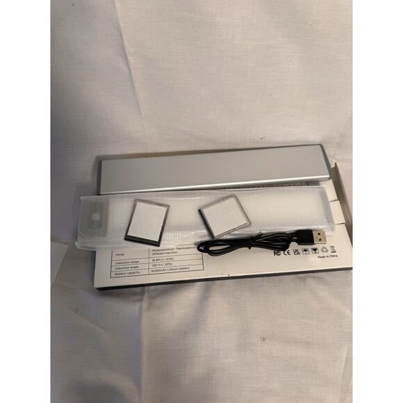 Intelligent Induction Lamp For Under Cabinets 2 piece 10” Rechargeable Yiger - Picture 7 of 10